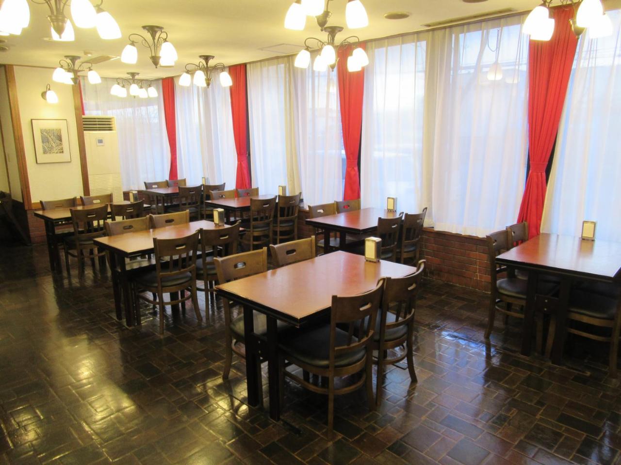 Hotel Tomakomai Green Hills Екстериор снимка